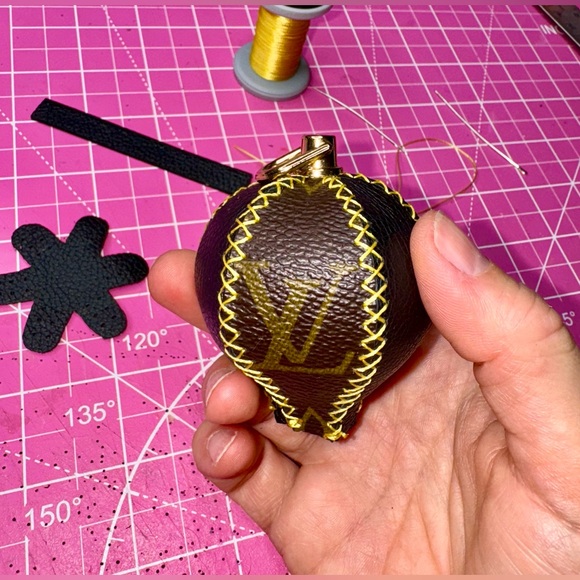 ‼️ LV monogram Custom Air Balloon 🎈 charm handmade - Picture 9 of 11